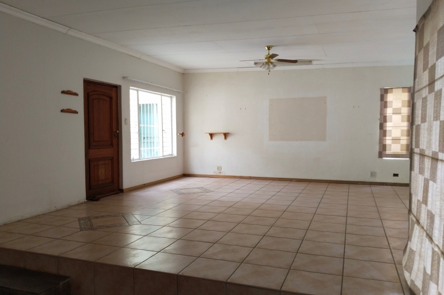4 Bedroom Property for Sale in Hartbeespoort Rural North West